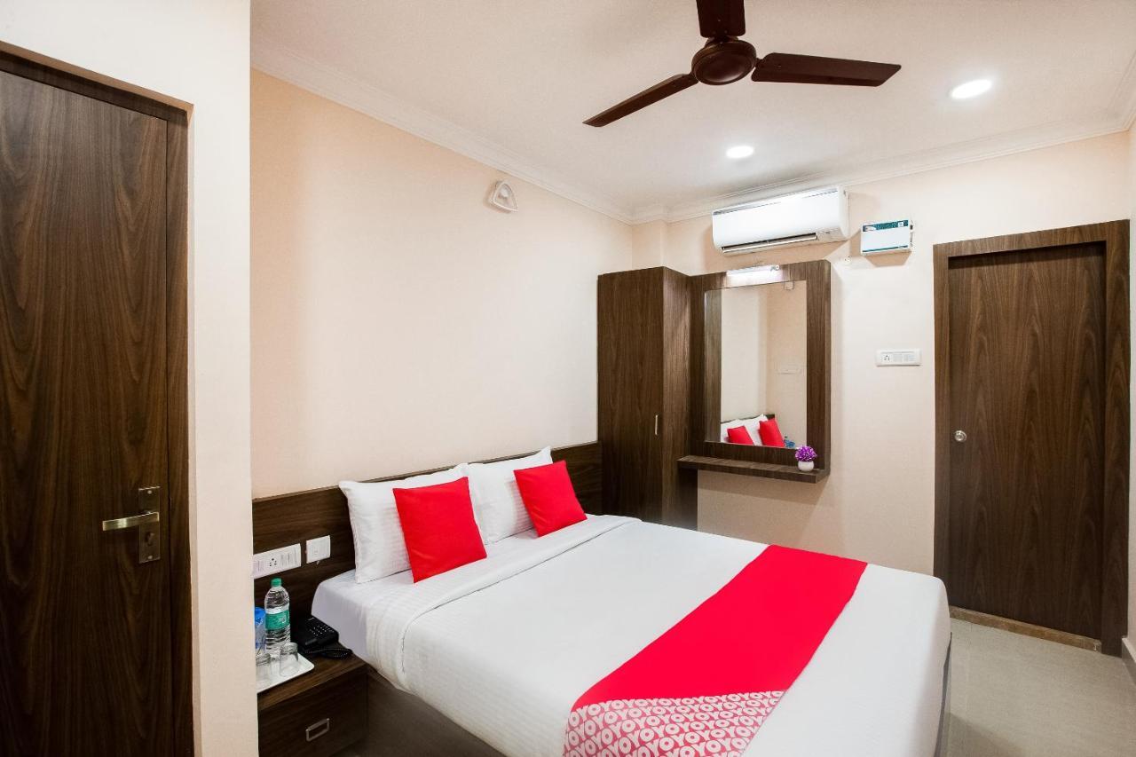 Hotel Park Tower Chennai Exterior photo